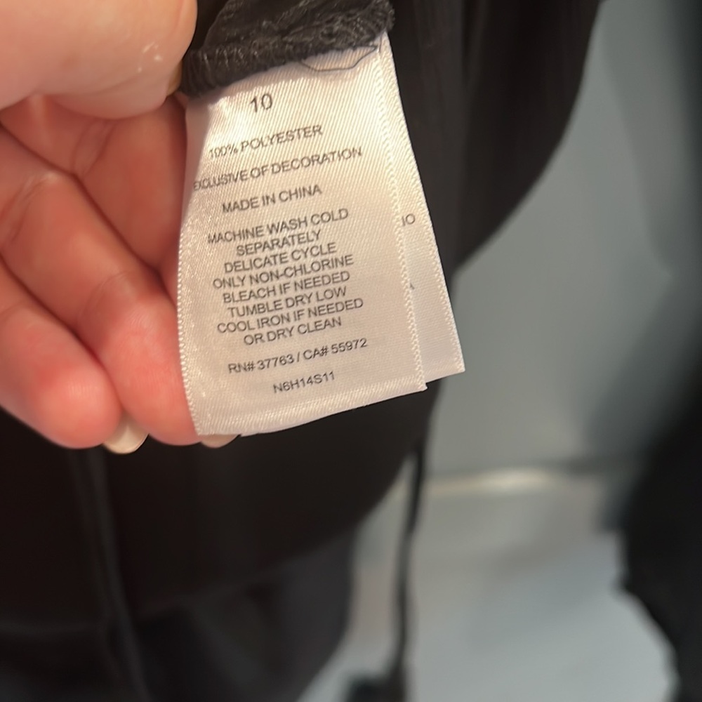 Laundry b-neck black blouse - Picture 6 of 6